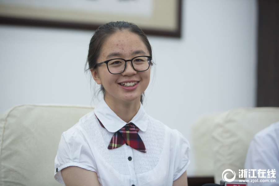 微信聊天記錄上“云”要付費？網友吵翻了…