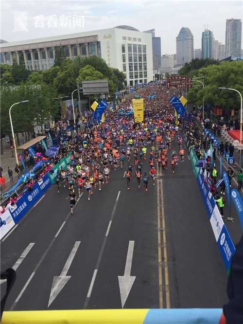 紀檢組長收受“九五至尊”香煙等禮品 被免職