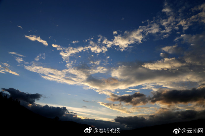 濟(jì)南市政府黨組召開擴(kuò)大會議 傳達(dá)學(xué)習(xí)中央經(jīng)濟(jì)工作會議精神