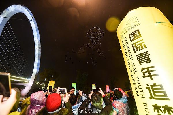 島國(guó)又出了一部神奇的電影，叫做《烤肉》