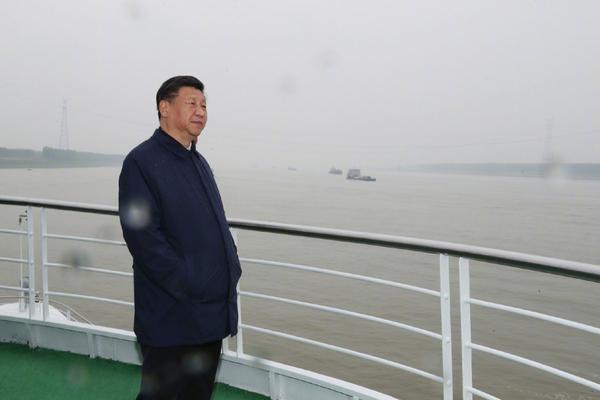 數據通信用光電集成智能化CSFP光模塊