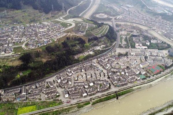 深化運用信息技術 五大數(shù)據(jù)資源管理平臺
