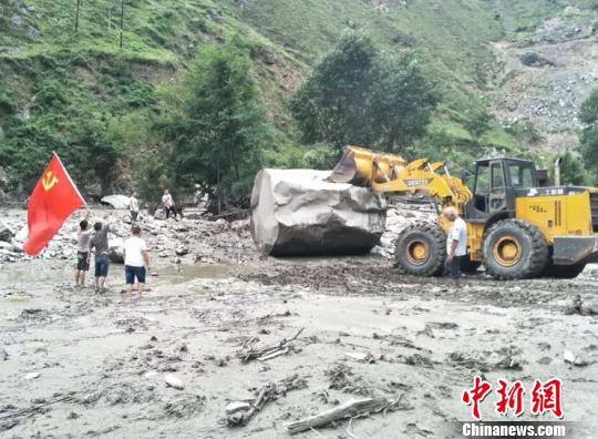 常人不解朱嘯虎，讀懂已是被裁人