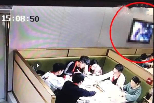 @天才小熊貓：幫大家總結(jié)了一下昨晚蘋果發(fā)布會(huì)的主要內(nèi)容