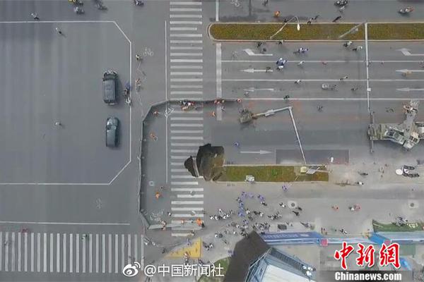 山東團代表和全省廣大黨員干部群眾熱議二十大報告 堅定不移全面
