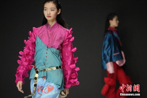 風(fēng)光大基地、海上光伏！國(guó)家能源集團(tuán)27個(gè)新能源項(xiàng)目集中開(kāi)工