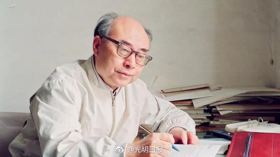 全省黃河灘區(qū)脫貧遷建專項小組會議召開 孫述濤在濟南分會場出席