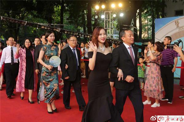 數字化轉型重塑多維新能源生態圈：設備制造和運營維護兩端發力