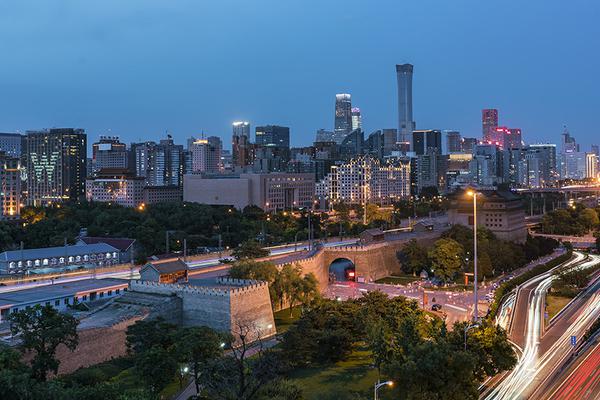 我的蔚來ES8高速換電之旅