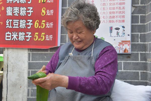 越南與印尼在南海爆發(fā)沖突:艦船對撞、持槍叫罵還豎中指