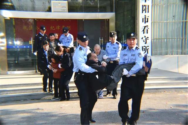 通信行業(yè)：700M設(shè)備成熟電網(wǎng)等物聯(lián)需求加速釋放