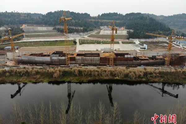 深圳一學校考生拔尖被疑系衡水中學高考移民 官方:資格合規